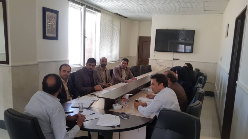 اولین نشست دکتر بادامی رئیس دانشگاه علمی کاربردی خراسان شمالی با هیات اجرایی جذب و روسای مراکز برگزار شد